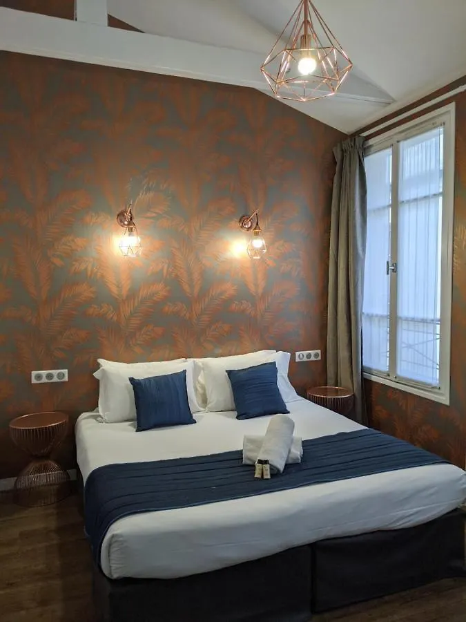 The Loft Boutique Hostel Paris 0*,  France